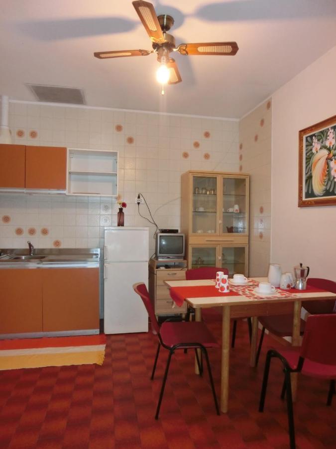 Villa Maila 비비오네 외부 사진