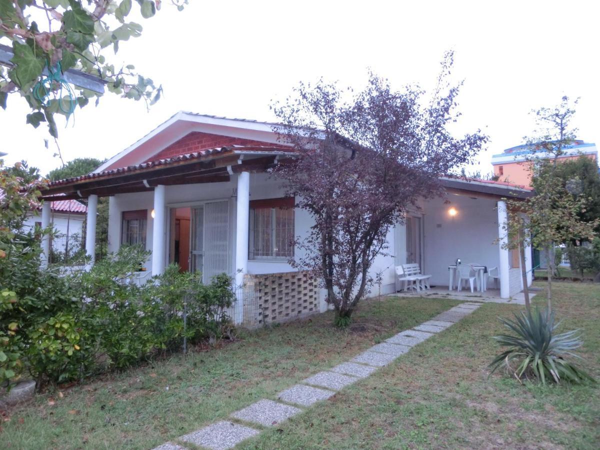 Villa Maila 비비오네 외부 사진